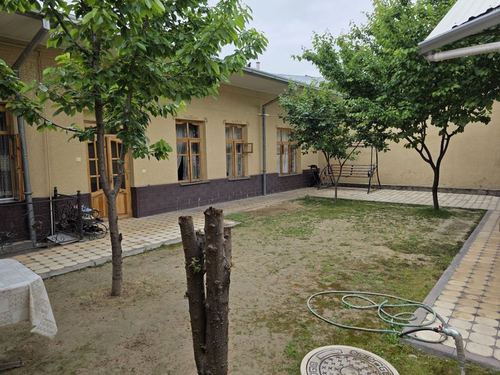 10-комнатный дом, 600 м²