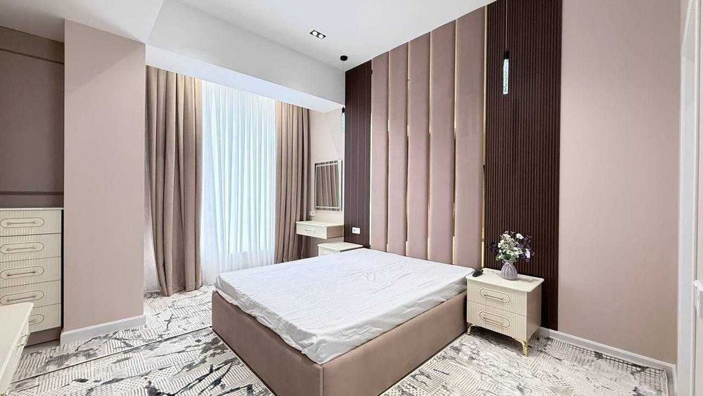 4-комнатная квартира, 130 м², Ташкент, Яккасарайский район, в аренду
