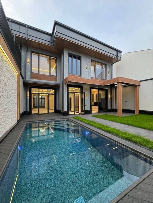 6-комнатный дом, 400 м²