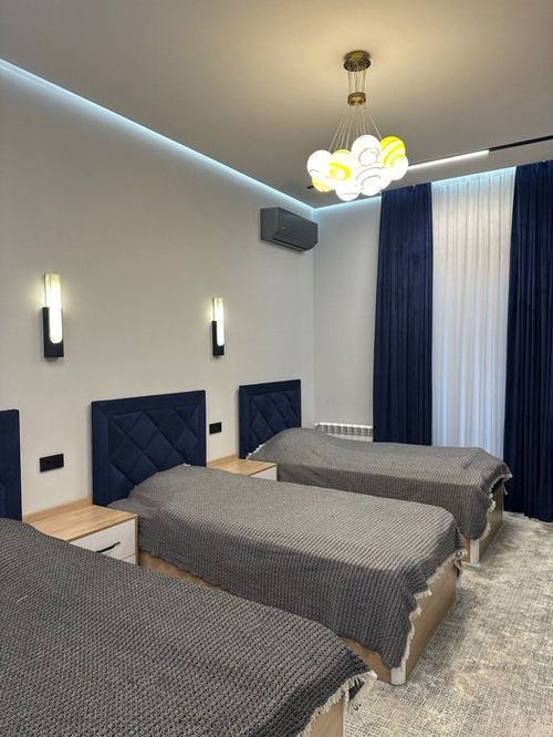 3-xonali kvartira, 107 m²