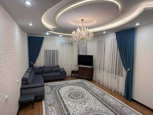5-комнатный дом, 300 м²