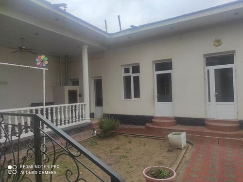 8-комнатный дом, 400 м²