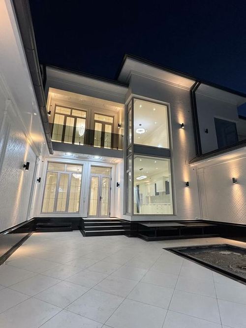 5-комнатный дом, 430 м²