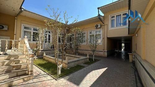 8-room house, 450 m²