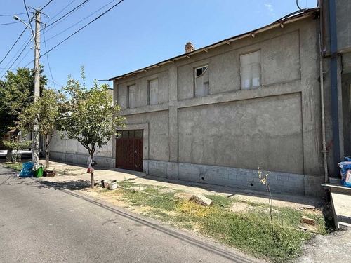 9-комнатный дом, 600 м²