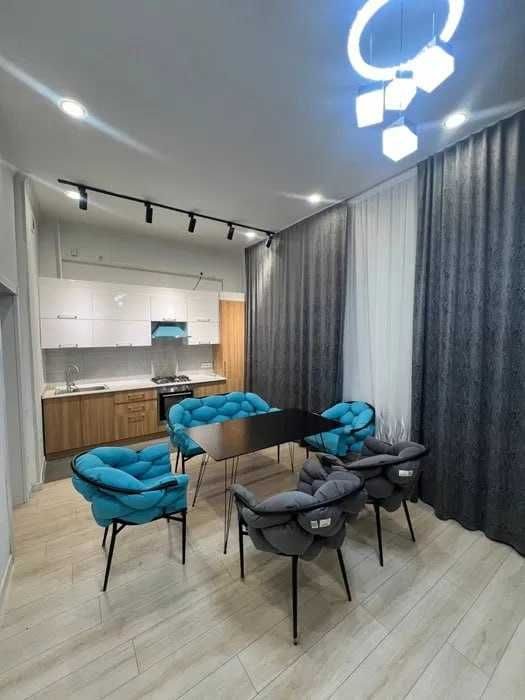 6-xonali kvartira, 130 m², Toshkent, Yakkasaroy tumani, ijaraga