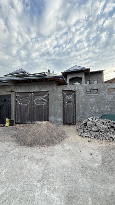 8-xonali uy, 450 m²