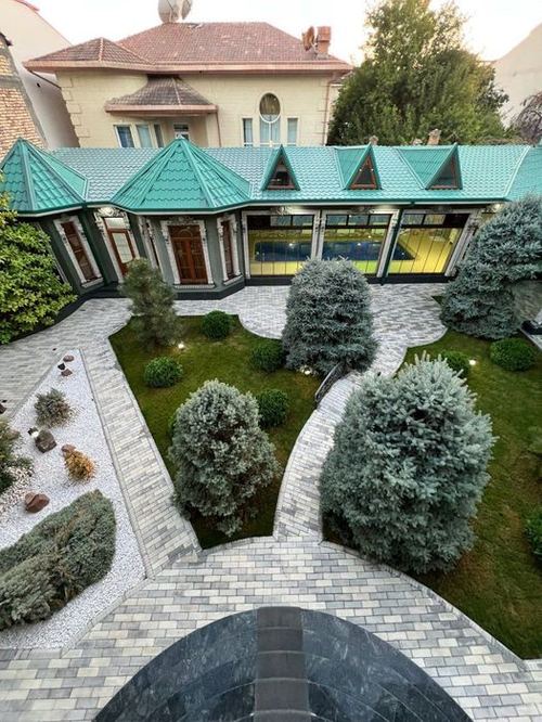 7-комнатный дом, 850 м²
