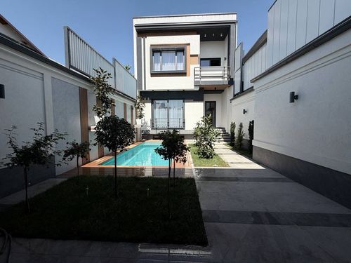 6-комнатный коттедж, 420 м²