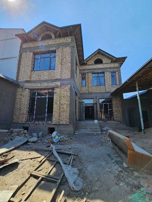 8-комнатный дом, 500 м²