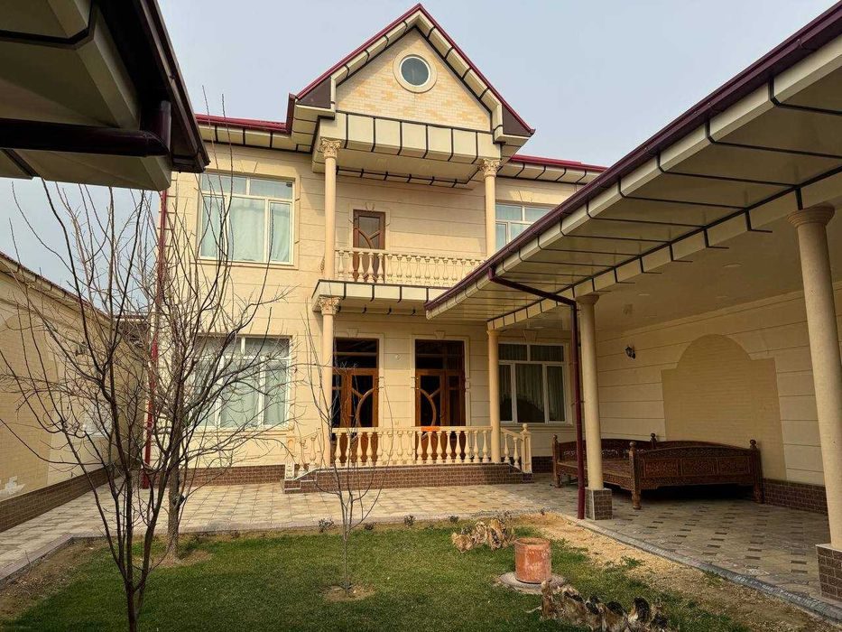 8-xonali uy, 600 m², Toshkent, Yakkasaroy tumani, sotuvga