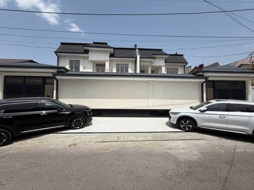 5-комнатный дом, 300 м²