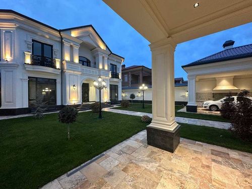 7-xonali uy, 600 m²