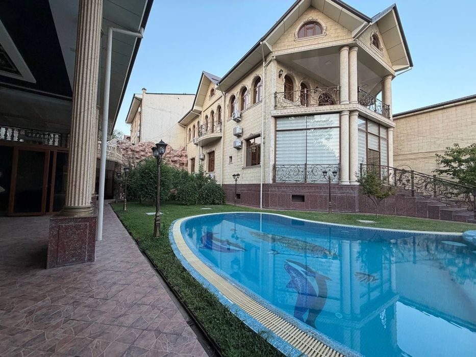 5-комнатный дом, 620 м², Ташкент, Яккасарайский район, на продажу