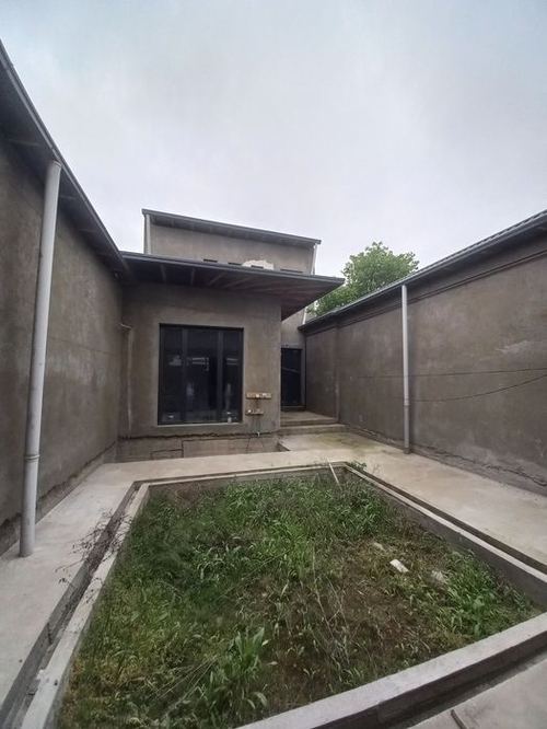 5-комнатный дом, 270 м²