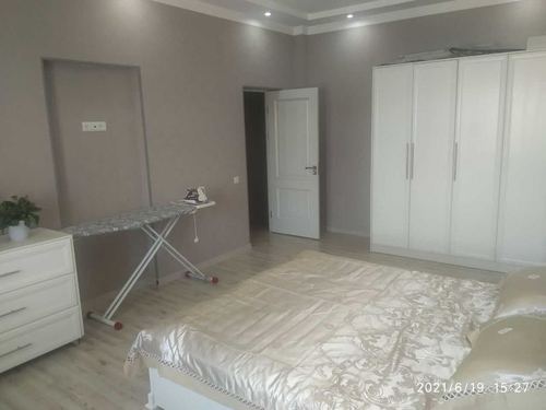 6-комнатный дом, 250 м²