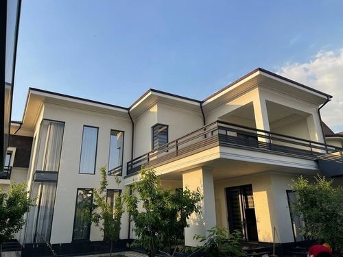 9-комнатный дом, 623 м²