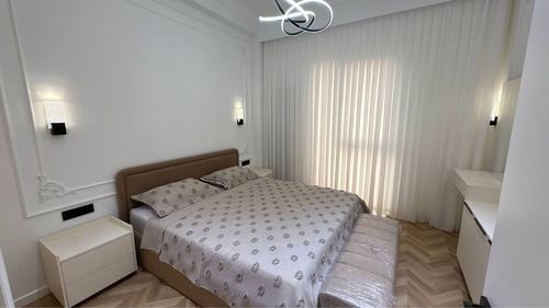3-xonali kvartira, 90 m²