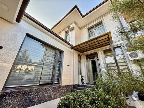 6-комнатная часть дома, 400 м²