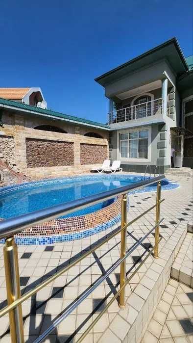 5-комнатный дом, 580 м²