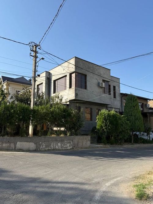 4-комнатный коттедж, 200 м²