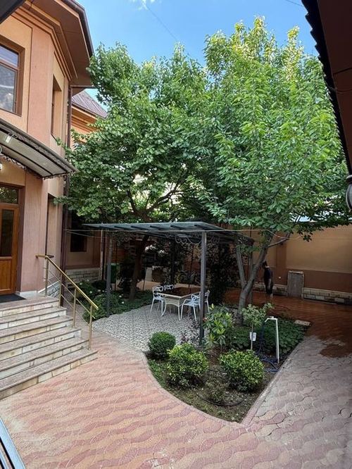 5-комнатный дом, 301 м²