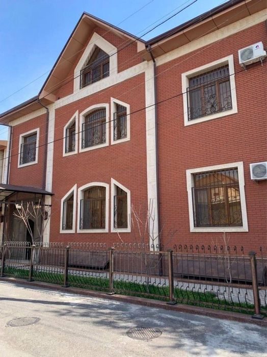 8-xonali uy, 700 m², Toshkent, Yakkasaroy tumani, ijaraga