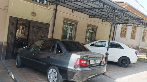 8-комнатный дом, 300 м²