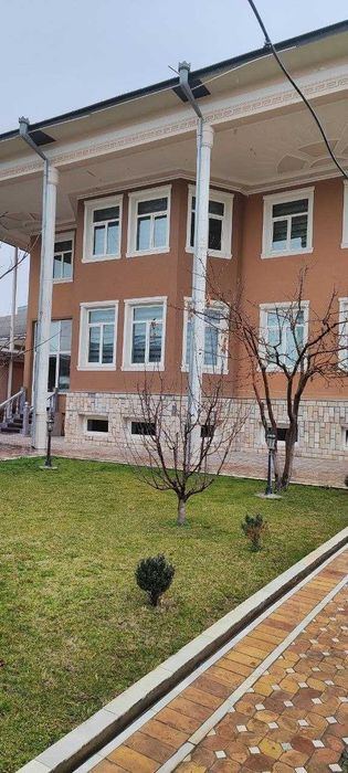 11-комнатный дом, 372 м²