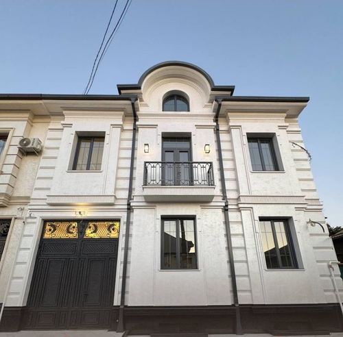 5-комнатный дом, 250 м²
