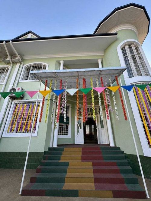 6-room house, 400 m²
