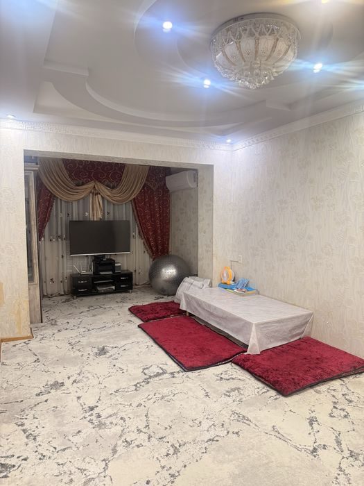 4-комнатная квартира, 83 м², Чирчик, на продажу
