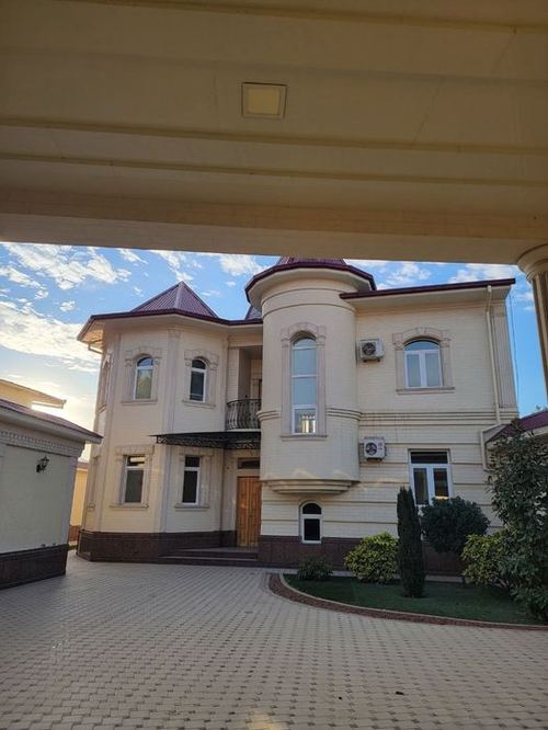 11-xonali uy, 600 m²