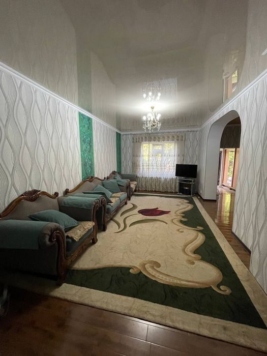 4-комнатный дом, 200 м², Ташкент, Яккасарайский район, в аренду