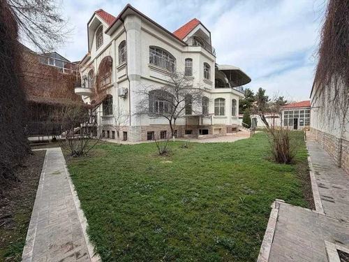 10-комнатный дом, 1100 м²