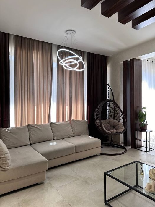 5-комнатный дом, 300 м², Ташкент, Яккасарайский район, в аренду