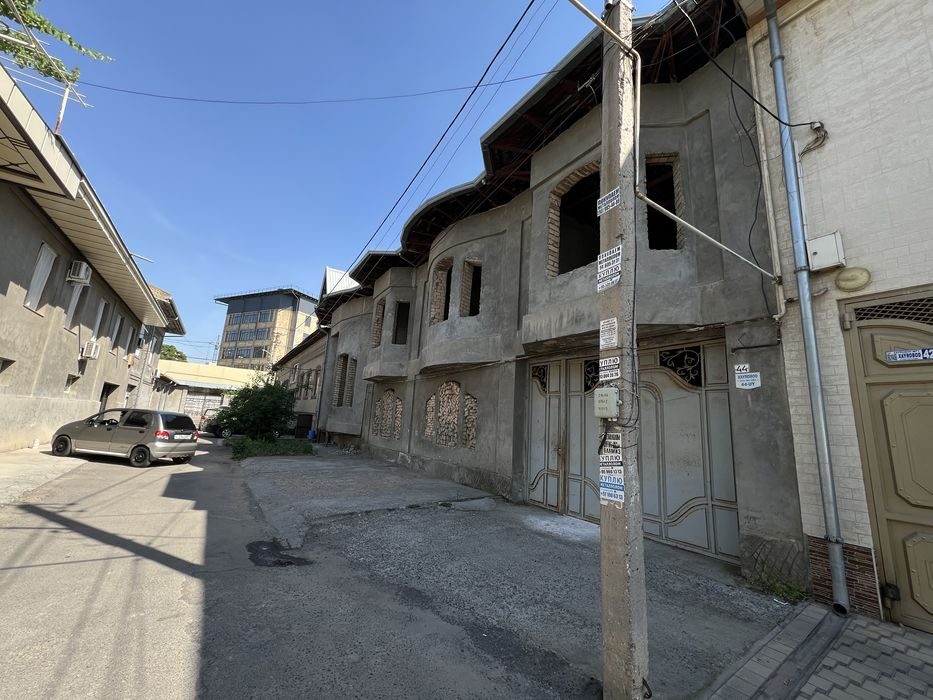 12-xonali uy, 600 m², Toshkent, Yakkasaroy tumani, sotuvga