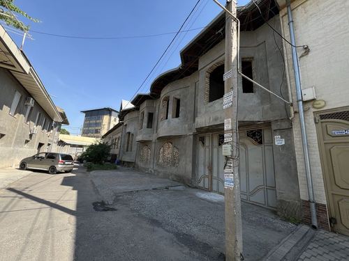 12-xonali uy, 600 m²