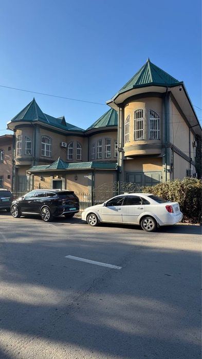 5-room house, 430 m²