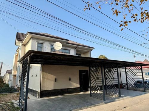 7-xonali uy, 150 m²