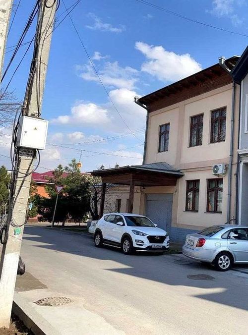 Продаётся участок в Яккасарайском районе, Ракат махалля первая линия.