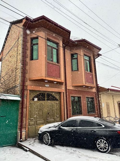 9-xonali uy, 350 m²
