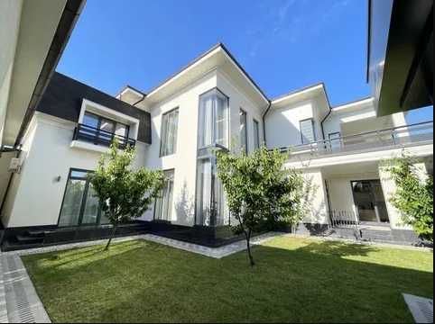 8-xonali uy, 420 m²