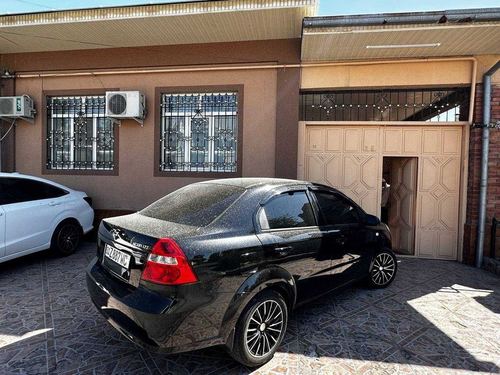 7-room house, 300 m²