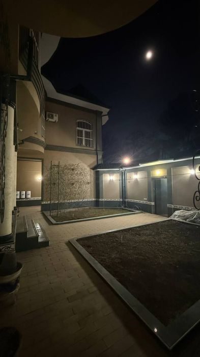 6-xonali uy, 330 m², Toshkent, Yakkasaroy tumani, sotuvga