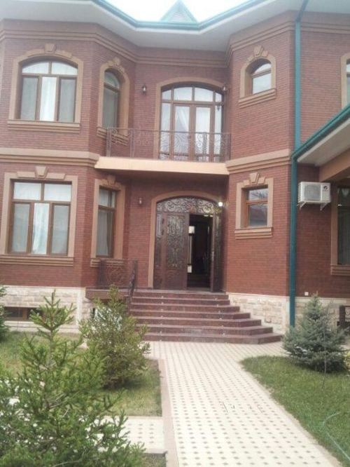 6-room house, 500 m²