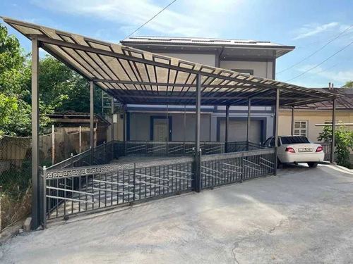 5-room house, 360 m²