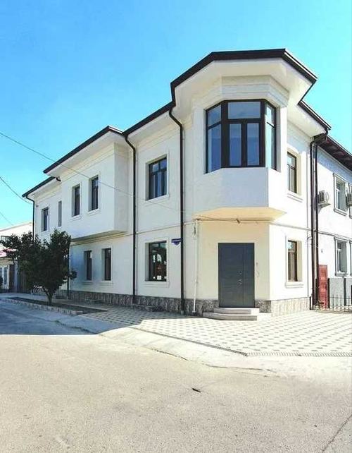 7-room house, 400 m²