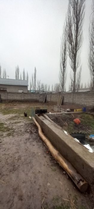 3-комнатная квартира, 900 м², Чирчик, на продажу