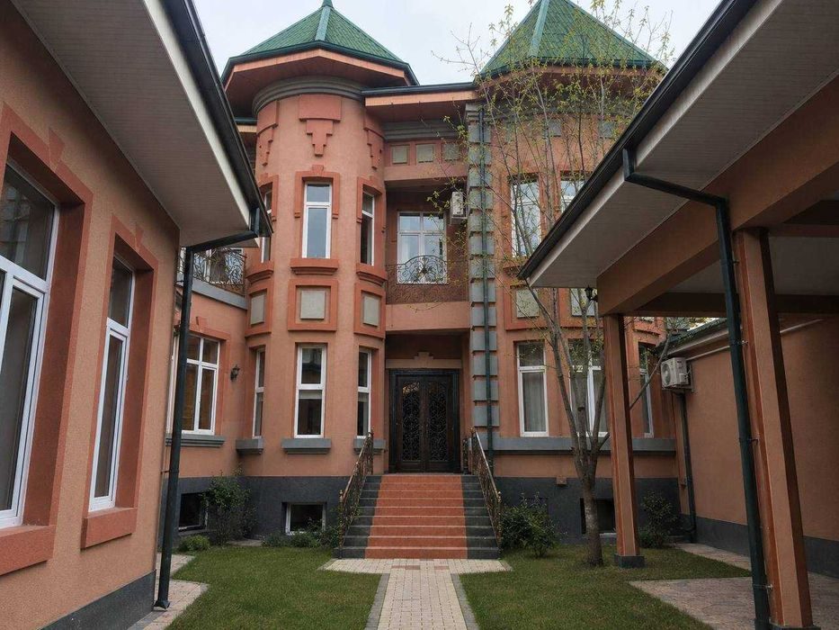 12-xonali uy, 600 m², Toshkent, Yakkasaroy tumani, ijaraga